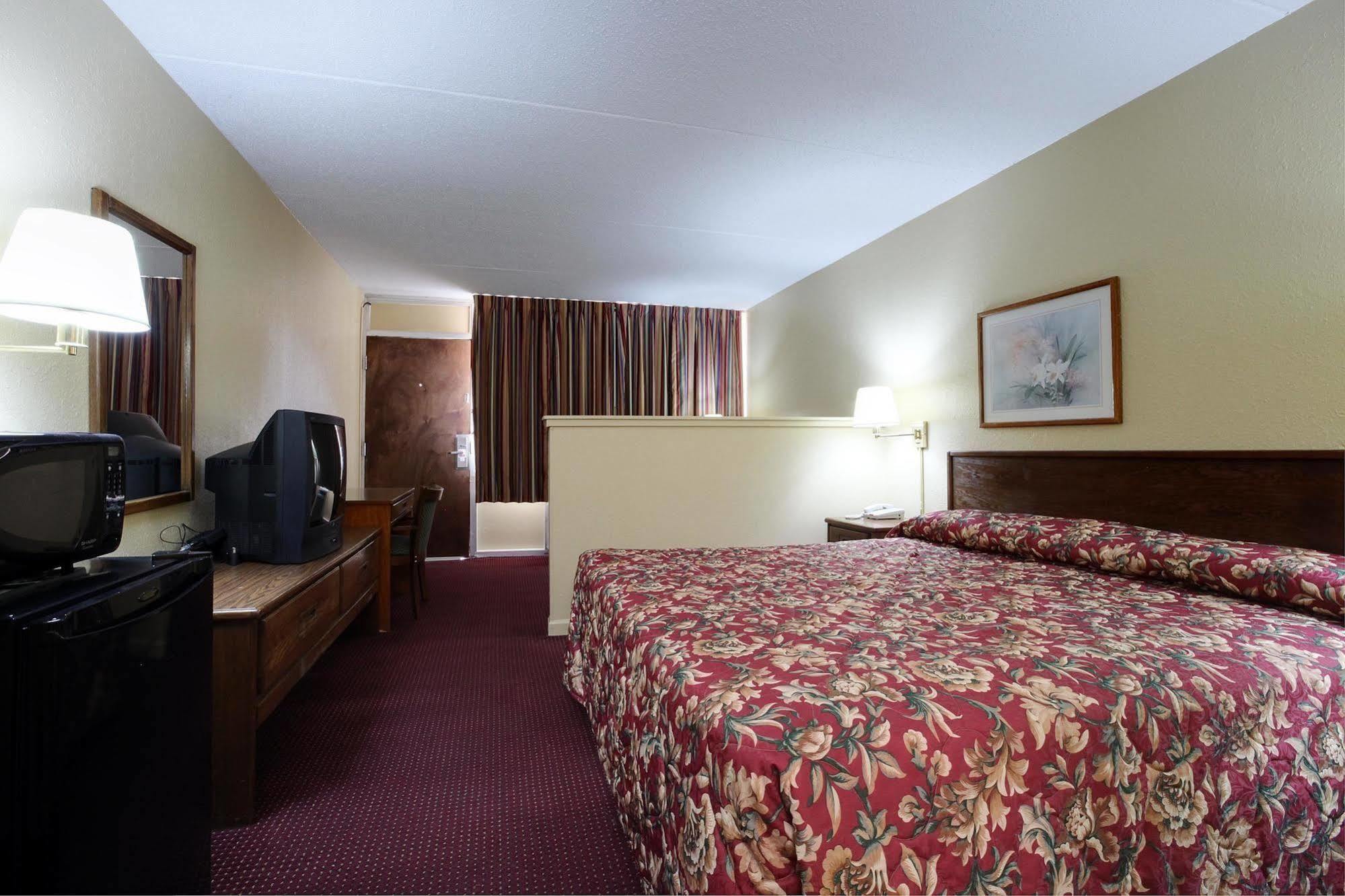 Americas Best Value Inn & Suites Гринвилл Номер фото