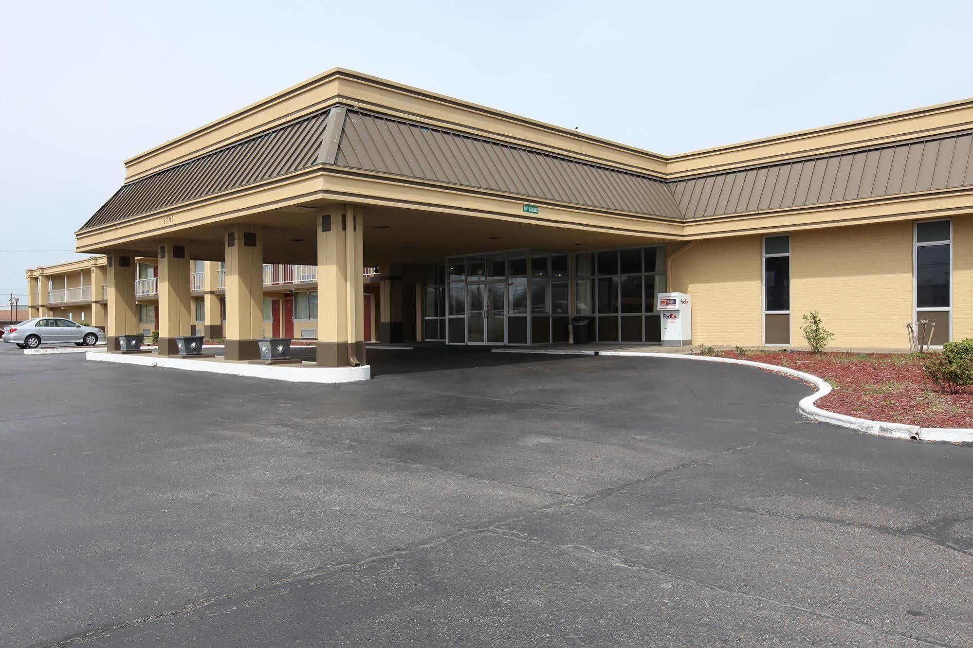 Americas Best Value Inn & Suites Гринвилл Экстерьер фото